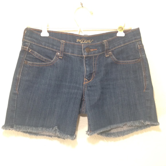 Old Navy Pants - size 1 Diva women’s navy denim shorts(076)